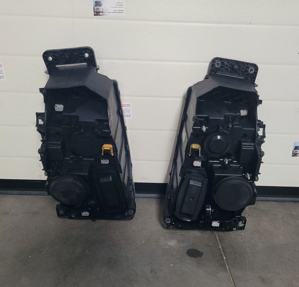 LAMPA XENON RENAULT RANGE T PRAWA LEWA - Valo/ Valaistus - Kuorma-auto: kuva LAMPA XENON RENAULT RANGE T PRAWA LEWA - Valo/ Valaistus - Kuorma-auto LAMPA XENON RENAULT RANGE T PRAWA LEWA - Valo/ Valaistus - Kuorma-auto: kuva LAMPA XENON RENAULT RANGE T PRAWA LEWA - Valo/ Valaistus - Kuorma-auto