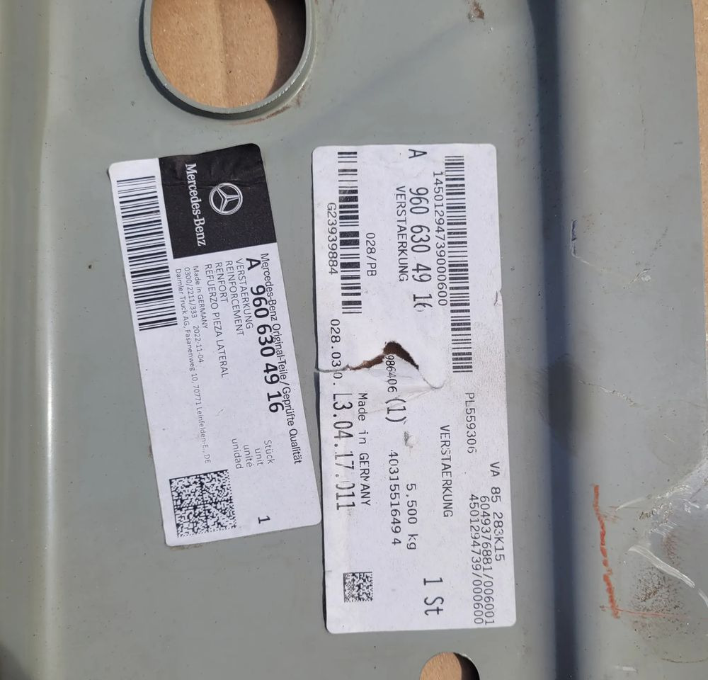 SLUPEK LH NOWY ORYGINAL MERCEDES ACTROS MP4 MP5 A9606304916 CHWALIM116 - Päällirakenne ja ulkopinta - Kuorma-auto: kuva SLUPEK LH NOWY ORYGINAL MERCEDES ACTROS MP4 MP5 A9606304916 CHWALIM116 - Päällirakenne ja ulkopinta - Kuorma-auto SLUPEK LH NOWY ORYGINAL MERCEDES ACTROS MP4 MP5 A9606304916 CHWALIM116 - Päällirakenne ja ulkopinta - Kuorma-auto: kuva SLUPEK LH NOWY ORYGINAL MERCEDES ACTROS MP4 MP5 A9606304916 CHWALIM116 - Päällirakenne ja ulkopinta - Kuorma-auto
