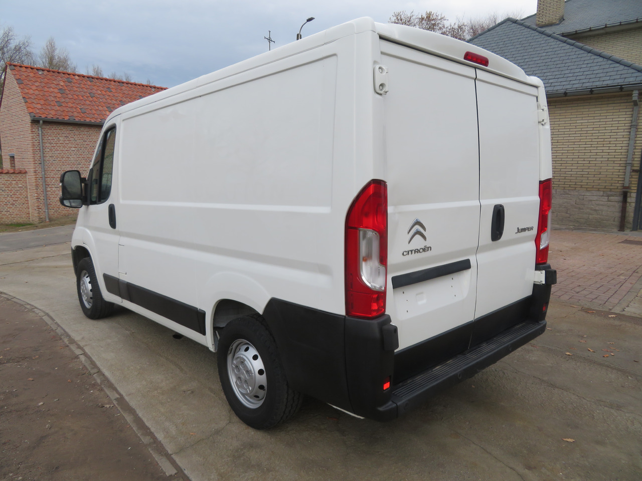 Citroën Jumper 2.2 BlueHDi - L1H1 - Pieni pakettiauto: kuva Citroën Jumper 2.2 BlueHDi - L1H1 - Pieni pakettiauto Citroën Jumper 2.2 BlueHDi - L1H1 - Pieni pakettiauto: kuva Citroën Jumper 2.2 BlueHDi - L1H1 - Pieni pakettiauto