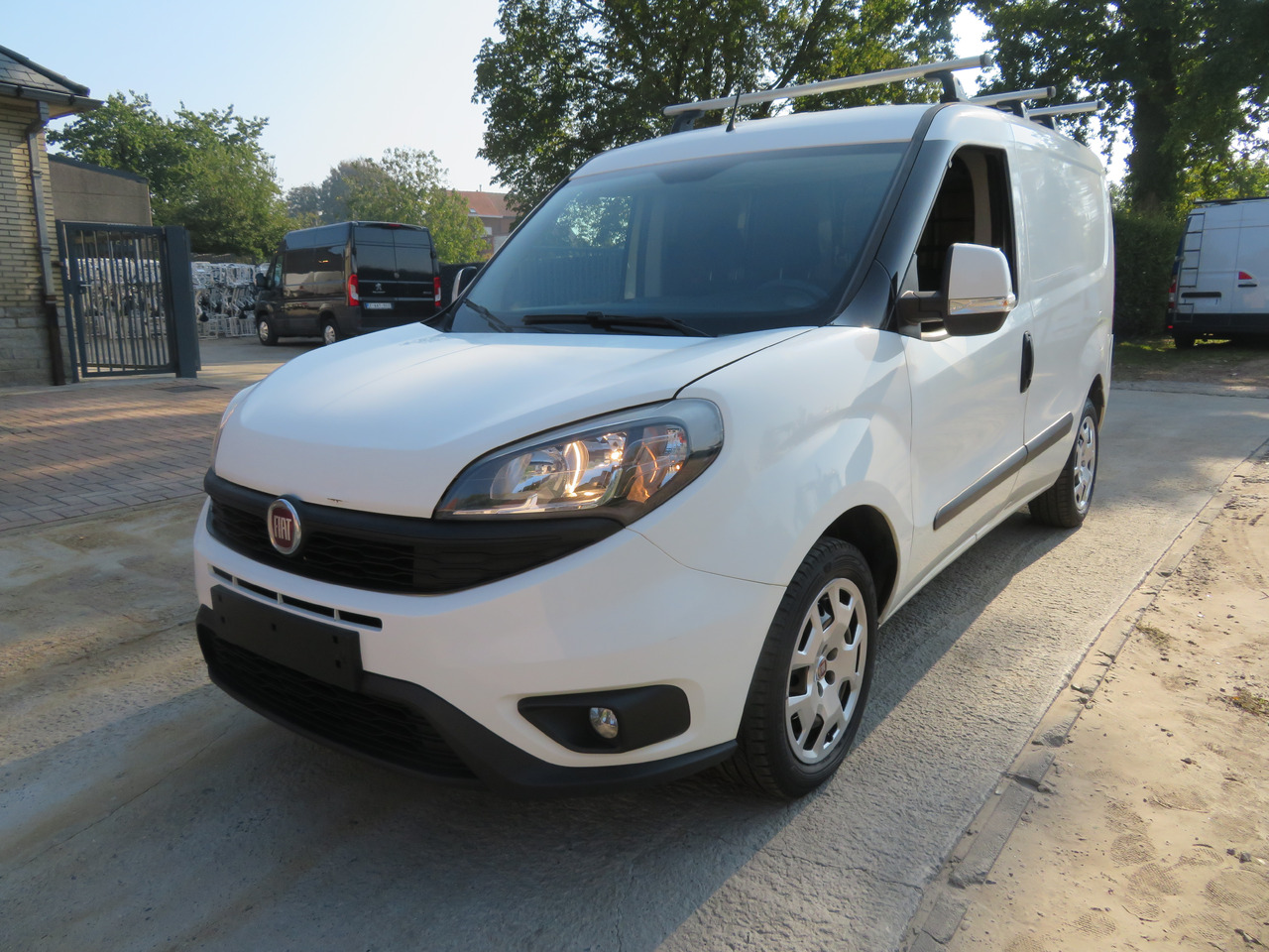 Fiat Doblo Cargo 1.3 Multijet - Pieni pakettiauto: kuva Fiat Doblo Cargo 1.3 Multijet - Pieni pakettiauto Fiat Doblo Cargo 1.3 Multijet - Pieni pakettiauto: kuva Fiat Doblo Cargo 1.3 Multijet - Pieni pakettiauto