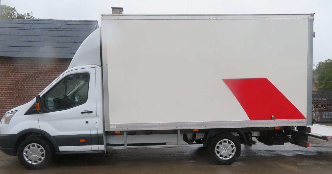 Ford Transit 2.0TDCi - Jakeluauto: kuva Ford Transit 2.0TDCi - Jakeluauto Ford Transit 2.0TDCi - Jakeluauto: kuva Ford Transit 2.0TDCi - Jakeluauto