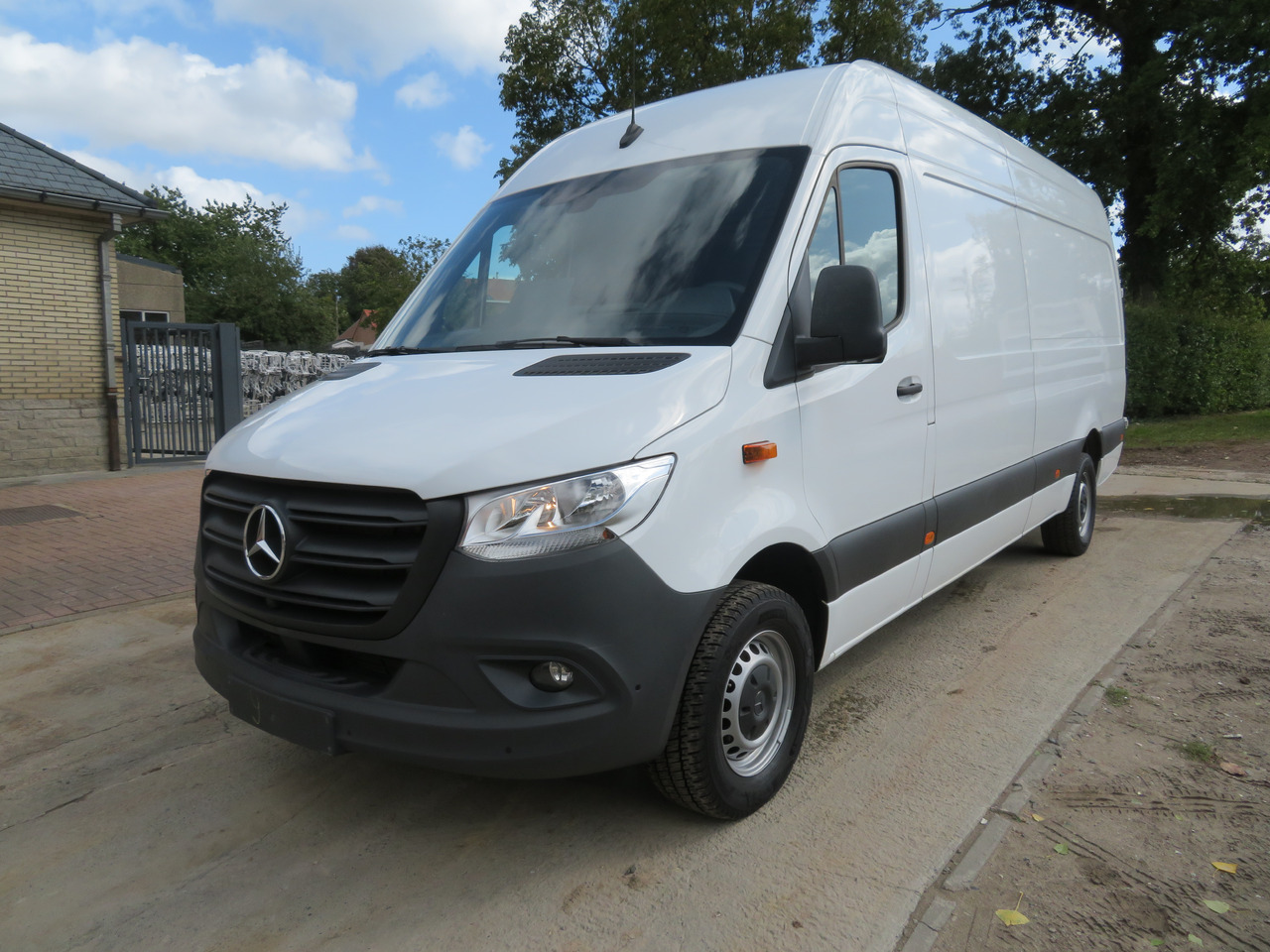 Mercedes-Benz Sprinter 317cdi - A3H2 - Pakettiauto: kuva Mercedes-Benz Sprinter 317cdi - A3H2 - Pakettiauto Mercedes-Benz Sprinter 317cdi - A3H2 - Pakettiauto: kuva Mercedes-Benz Sprinter 317cdi - A3H2 - Pakettiauto
