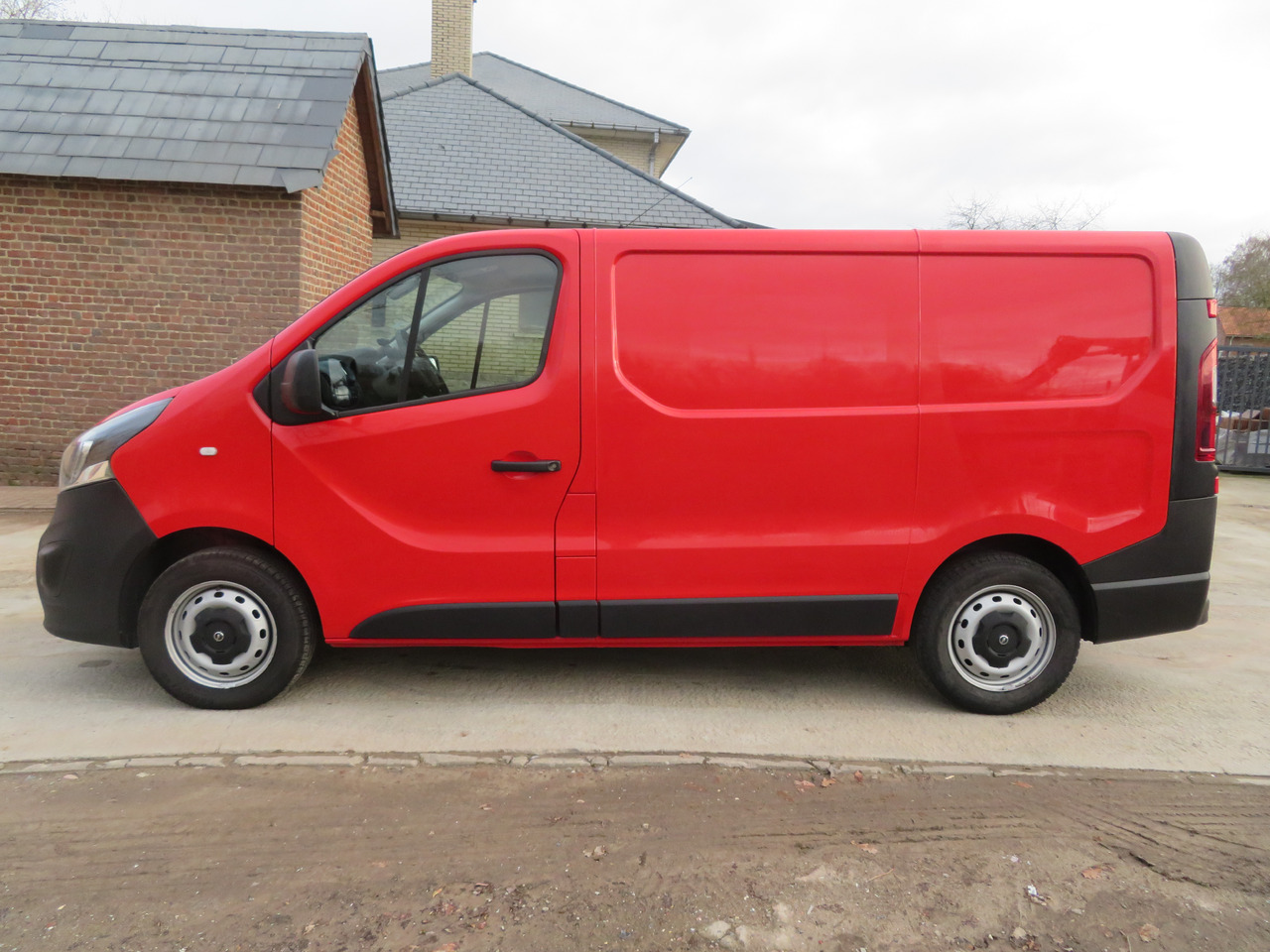 Opel Vivaro 1.6CDTI BI-Turbo - L1H1 - Pieni pakettiauto: kuva Opel Vivaro 1.6CDTI BI-Turbo - L1H1 - Pieni pakettiauto Opel Vivaro 1.6CDTI BI-Turbo - L1H1 - Pieni pakettiauto: kuva Opel Vivaro 1.6CDTI BI-Turbo - L1H1 - Pieni pakettiauto