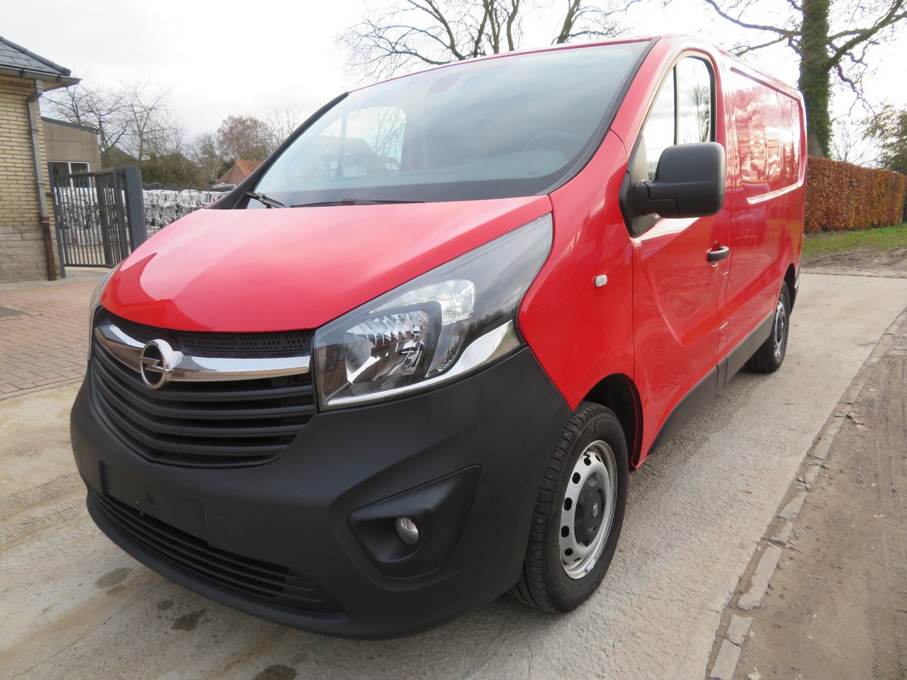 Opel Vivaro 1.6CDTI BI-Turbo - L1H1 - Pieni pakettiauto: kuva Opel Vivaro 1.6CDTI BI-Turbo - L1H1 - Pieni pakettiauto Opel Vivaro 1.6CDTI BI-Turbo - L1H1 - Pieni pakettiauto: kuva Opel Vivaro 1.6CDTI BI-Turbo - L1H1 - Pieni pakettiauto