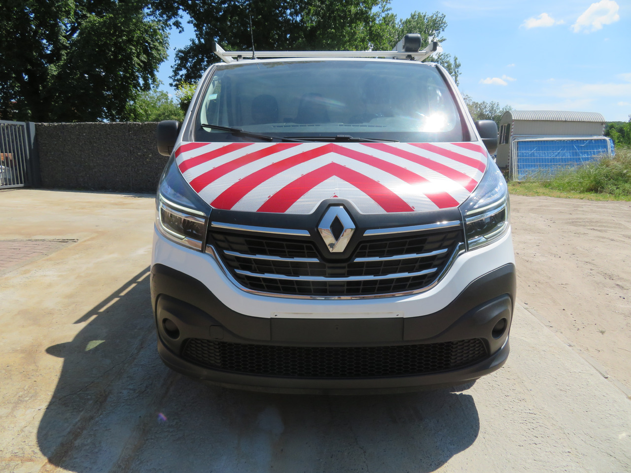RENAULT Trafic 2.0dCi - L2H1 - Pieni pakettiauto: kuva RENAULT Trafic 2.0dCi - L2H1 - Pieni pakettiauto RENAULT Trafic 2.0dCi - L2H1 - Pieni pakettiauto: kuva RENAULT Trafic 2.0dCi - L2H1 - Pieni pakettiauto