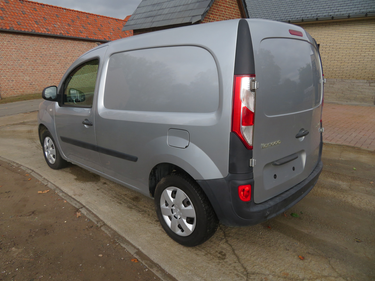 Renault Kangoo 1.5dCi - Pieni pakettiauto: kuva Renault Kangoo 1.5dCi - Pieni pakettiauto Renault Kangoo 1.5dCi - Pieni pakettiauto: kuva Renault Kangoo 1.5dCi - Pieni pakettiauto