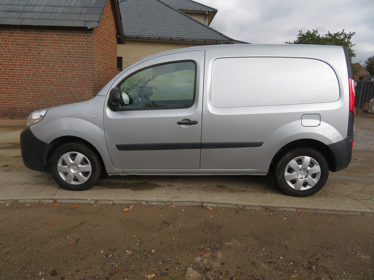 Renault Kangoo 1.5dCi - Pieni pakettiauto: kuva Renault Kangoo 1.5dCi - Pieni pakettiauto Renault Kangoo 1.5dCi - Pieni pakettiauto: kuva Renault Kangoo 1.5dCi - Pieni pakettiauto