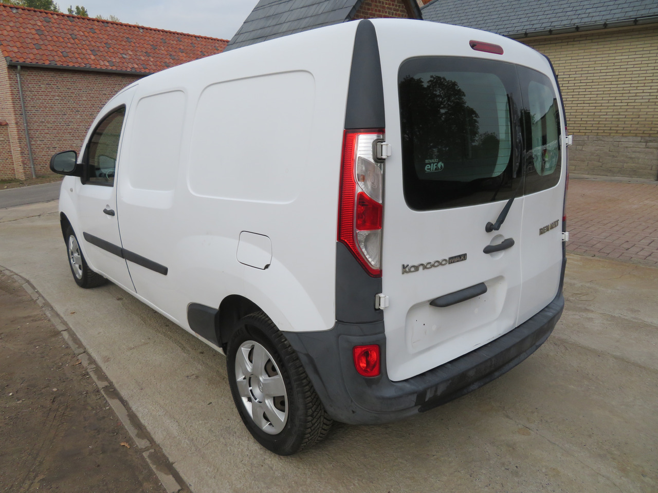 Renault Kangoo MAXI 1.5dCi - Pieni pakettiauto: kuva Renault Kangoo MAXI 1.5dCi - Pieni pakettiauto Renault Kangoo MAXI 1.5dCi - Pieni pakettiauto: kuva Renault Kangoo MAXI 1.5dCi - Pieni pakettiauto