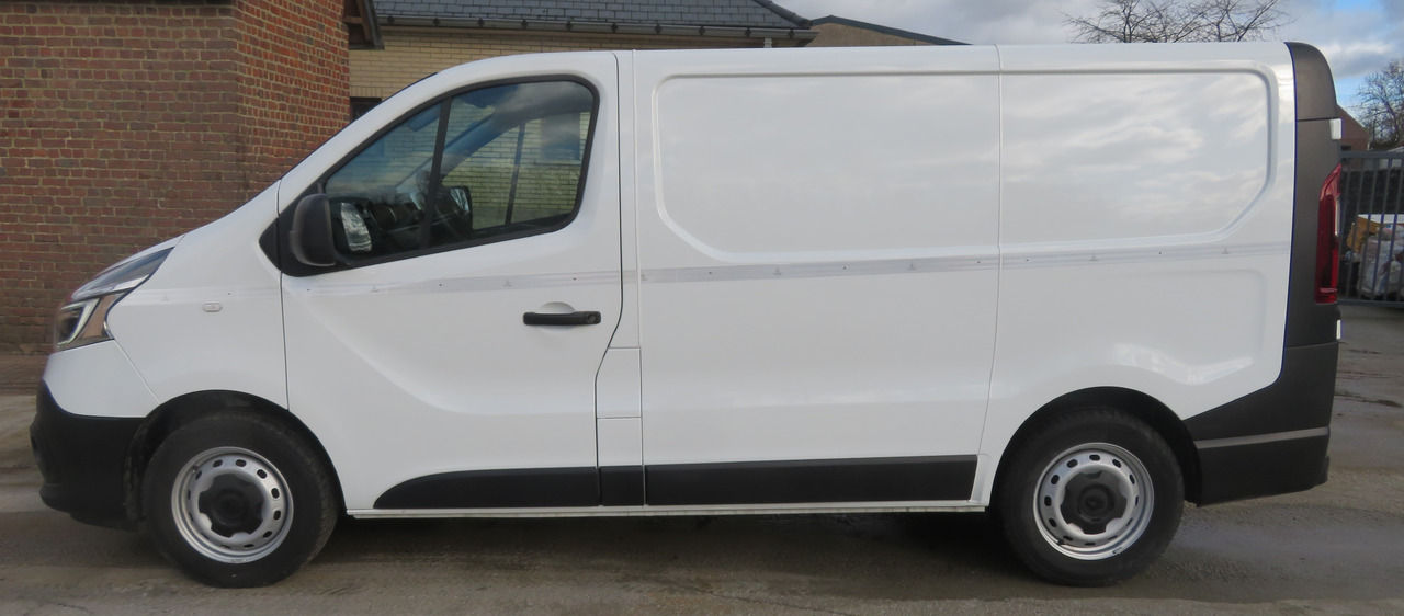 Renault Trafic - L1H1 - 2.0dCi - Pieni pakettiauto: kuva Renault Trafic - L1H1 - 2.0dCi - Pieni pakettiauto Renault Trafic - L1H1 - 2.0dCi - Pieni pakettiauto: kuva Renault Trafic - L1H1 - 2.0dCi - Pieni pakettiauto