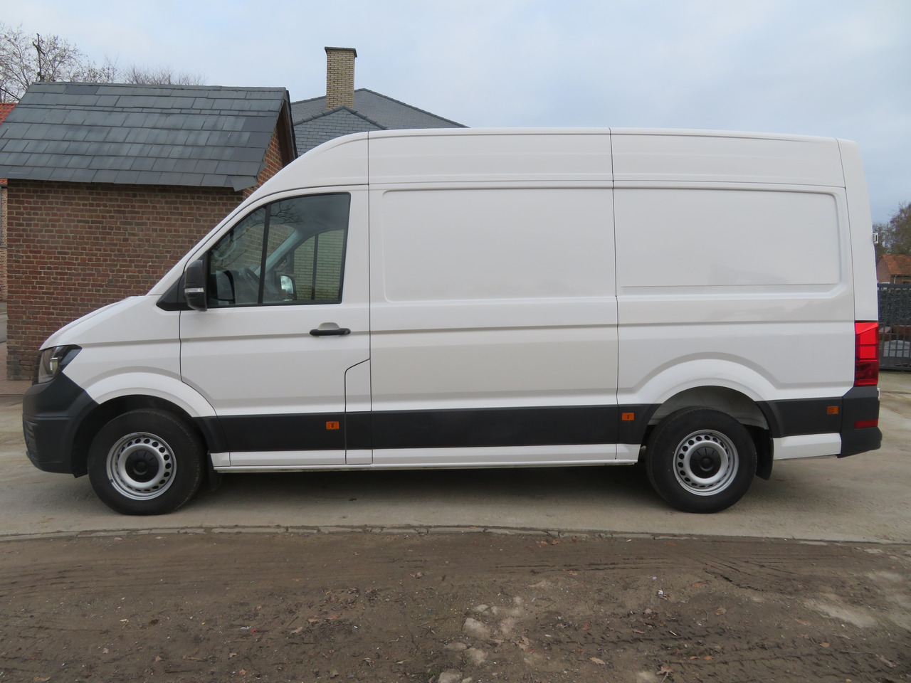 Volkswagen Crafter 2.0 CR TDi L3H3 - Pakettiauto: kuva Volkswagen Crafter 2.0 CR TDi L3H3 - Pakettiauto Volkswagen Crafter 2.0 CR TDi L3H3 - Pakettiauto: kuva Volkswagen Crafter 2.0 CR TDi L3H3 - Pakettiauto
