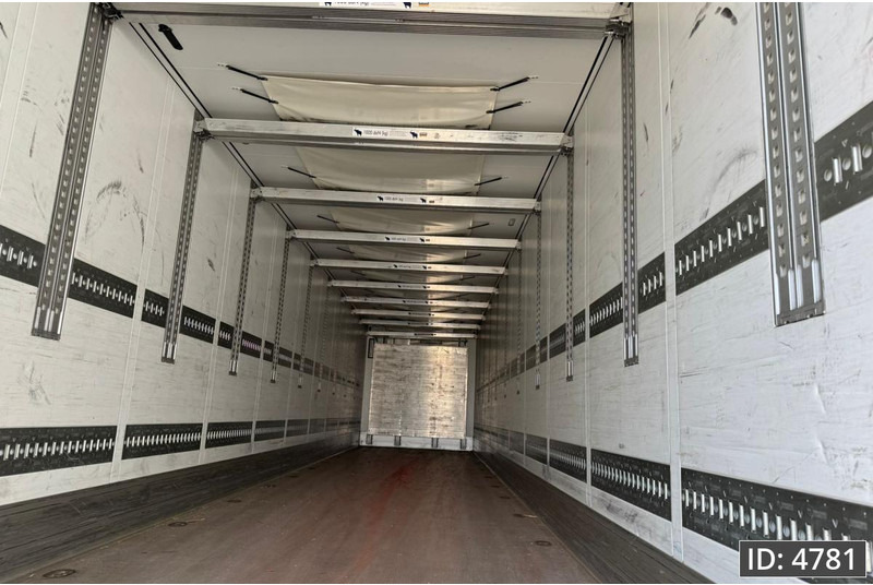Schmitz Cargobull Thermo king SLXe400 / Double stock / Huckepack - Refrigeraattori puoliperävaunu: kuva Schmitz Cargobull Thermo king SLXe400 / Double stock / Huckepack - Refrigeraattori puoliperävaunu Schmitz Cargobull Thermo king SLXe400 / Double stock / Huckepack - Refrigeraattori puoliperävaunu: kuva Schmitz Cargobull Thermo king SLXe400 / Double stock / Huckepack - Refrigeraattori puoliperävaunu