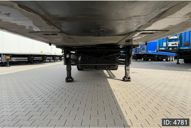 Refrigeraattori puoliperävaunu Schmitz Cargobull Thermo king SLXe400 / Double stock / Huckepack: kuva Refrigeraattori puoliperävaunu Schmitz Cargobull Thermo king SLXe400 / Double stock / Huckepack Refrigeraattori puoliperävaunu Schmitz Cargobull Thermo king SLXe400 / Double stock / Huckepack: kuva Refrigeraattori puoliperävaunu Schmitz Cargobull Thermo king SLXe400 / Double stock / Huckepack