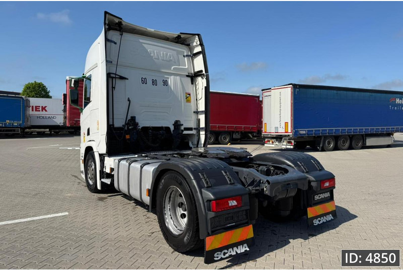 Scania R450 Topline, Euro 6, / Retarder / Standklima / 2x Tank, Intarder - Vetopöytäauto: kuva Scania R450 Topline, Euro 6, / Retarder / Standklima / 2x Tank, Intarder - Vetopöytäauto Scania R450 Topline, Euro 6, / Retarder / Standklima / 2x Tank, Intarder - Vetopöytäauto: kuva Scania R450 Topline, Euro 6, / Retarder / Standklima / 2x Tank, Intarder - Vetopöytäauto