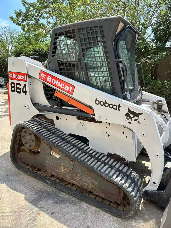 BOBCAT Skid Steer Loader - Liukuohjattu telakuormaaja: kuva BOBCAT Skid Steer Loader - Liukuohjattu telakuormaaja BOBCAT Skid Steer Loader - Liukuohjattu telakuormaaja: kuva BOBCAT Skid Steer Loader - Liukuohjattu telakuormaaja