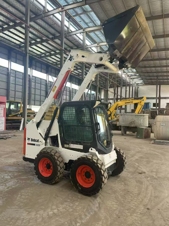 Leasing BOBCAT Skid Steer Loader S550 BOBCAT Skid Steer Loader S550: kuva Leasing BOBCAT Skid Steer Loader S550 BOBCAT Skid Steer Loader S550