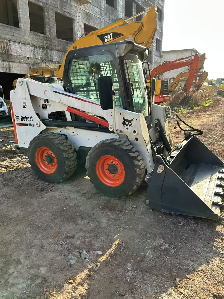 Liukuohjattu kuormaaja BOBCAT Skid Steer Loader S630 Good Condition: kuva Liukuohjattu kuormaaja BOBCAT Skid Steer Loader S630 Good Condition