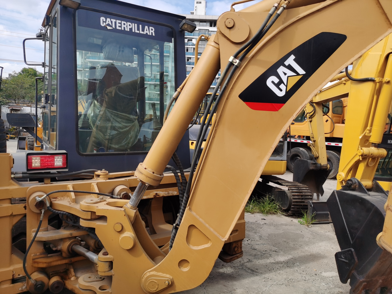 CAT 420F Backhoe Loader Click Here for Discount - Kaivuri-trukki: kuva CAT 420F Backhoe Loader Click Here for Discount - Kaivuri-trukki CAT 420F Backhoe Loader Click Here for Discount - Kaivuri-trukki: kuva CAT 420F Backhoe Loader Click Here for Discount - Kaivuri-trukki