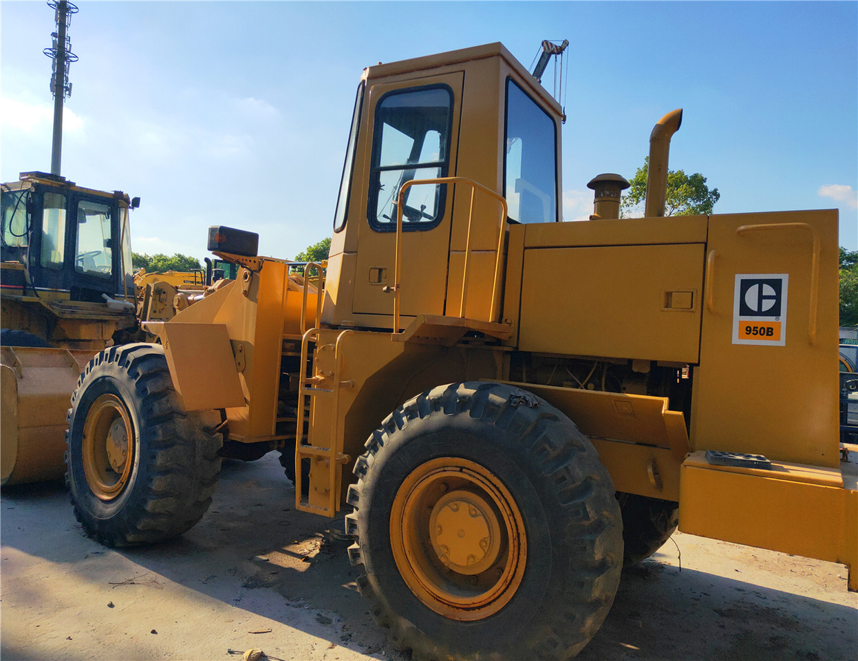 CAT Wheel Loader 950B - Pyöräkuormaaja: kuva CAT Wheel Loader 950B - Pyöräkuormaaja CAT Wheel Loader 950B - Pyöräkuormaaja: kuva CAT Wheel Loader 950B - Pyöräkuormaaja
