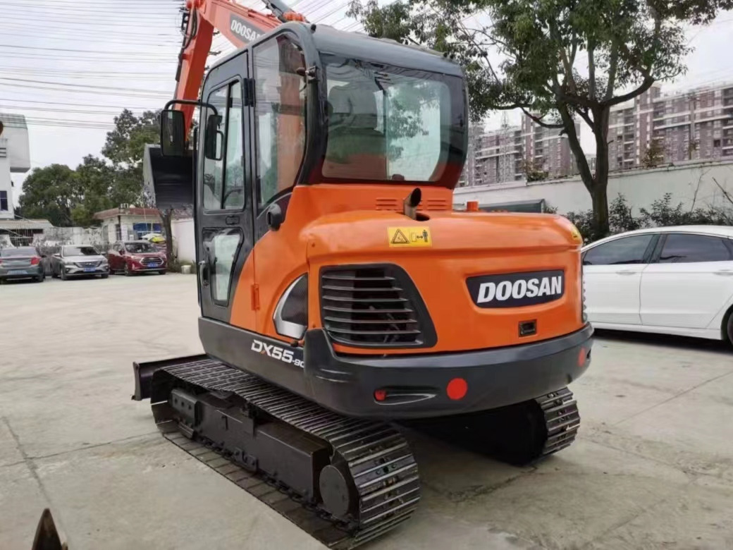 DOOSAN DX 55 Mini excavator - Minikuormaaja: kuva DOOSAN DX 55 Mini excavator - Minikuormaaja DOOSAN DX 55 Mini excavator - Minikuormaaja: kuva DOOSAN DX 55 Mini excavator - Minikuormaaja