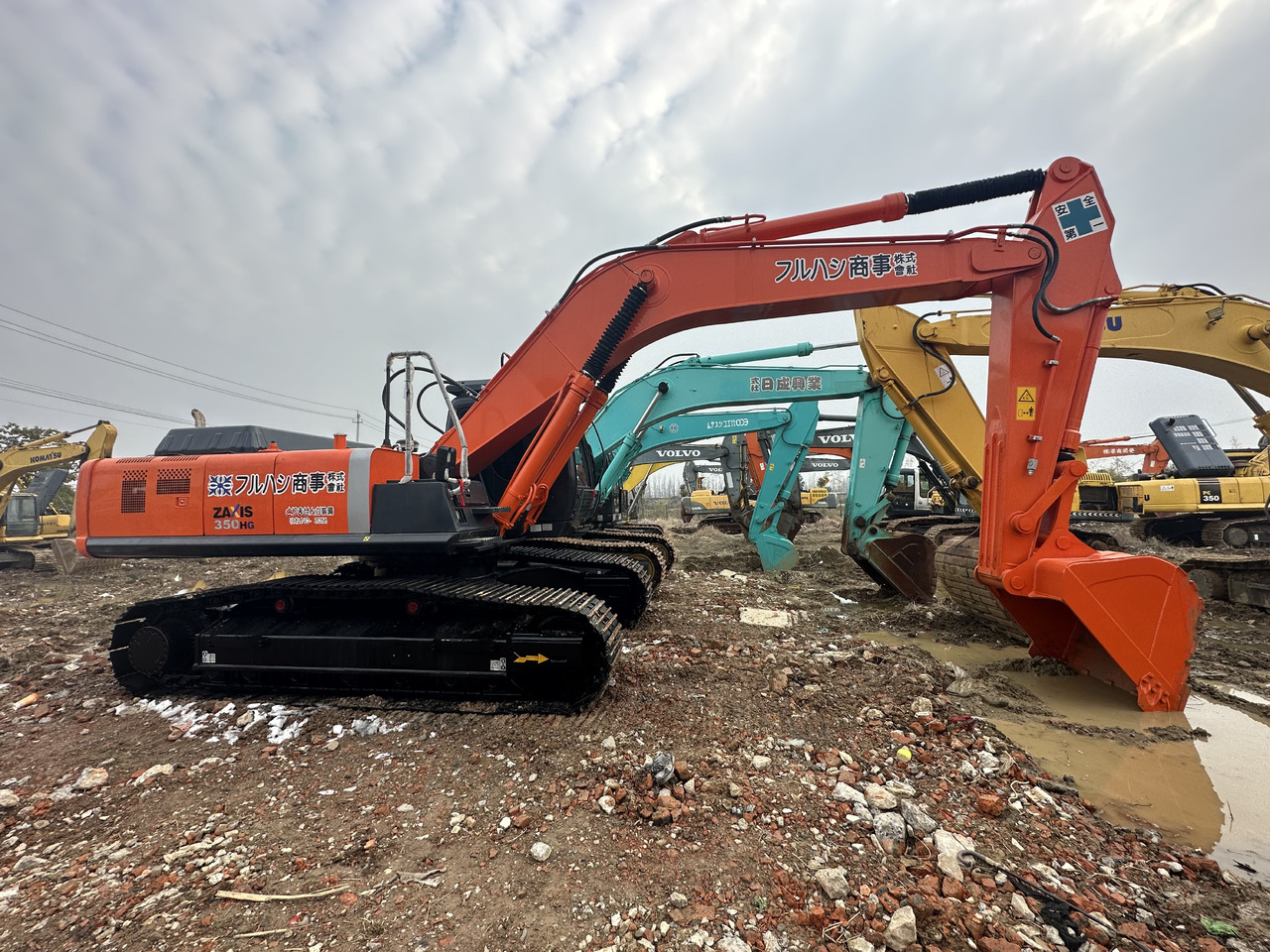 HITACHI ZX350 Excavator Click for Discount - Telakaivukone: kuva HITACHI ZX350 Excavator Click for Discount - Telakaivukone HITACHI ZX350 Excavator Click for Discount - Telakaivukone: kuva HITACHI ZX350 Excavator Click for Discount - Telakaivukone