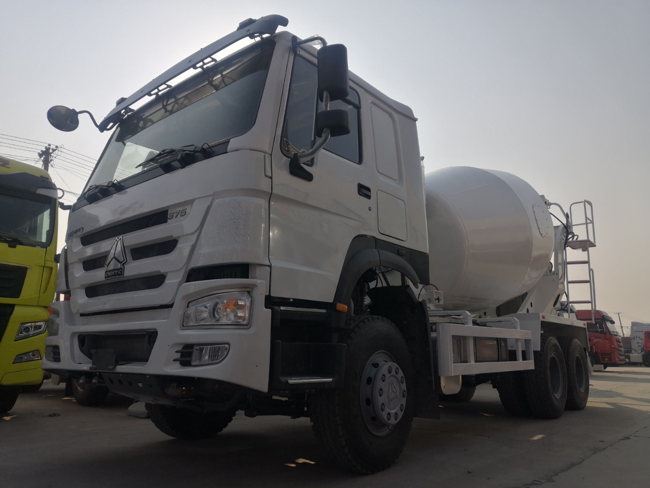 HOWO 10Cube Cement Mixer Truck 6*4 Click Here for Discount - Betoniauto: kuva HOWO 10Cube Cement Mixer Truck 6*4 Click Here for Discount - Betoniauto HOWO 10Cube Cement Mixer Truck 6*4 Click Here for Discount - Betoniauto: kuva HOWO 10Cube Cement Mixer Truck 6*4 Click Here for Discount - Betoniauto