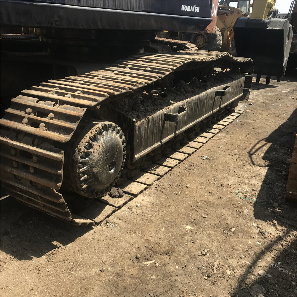 Komatsu Excavator PC200-5 - Kaivuri: kuva Komatsu Excavator PC200-5 - Kaivuri Komatsu Excavator PC200-5 - Kaivuri: kuva Komatsu Excavator PC200-5 - Kaivuri