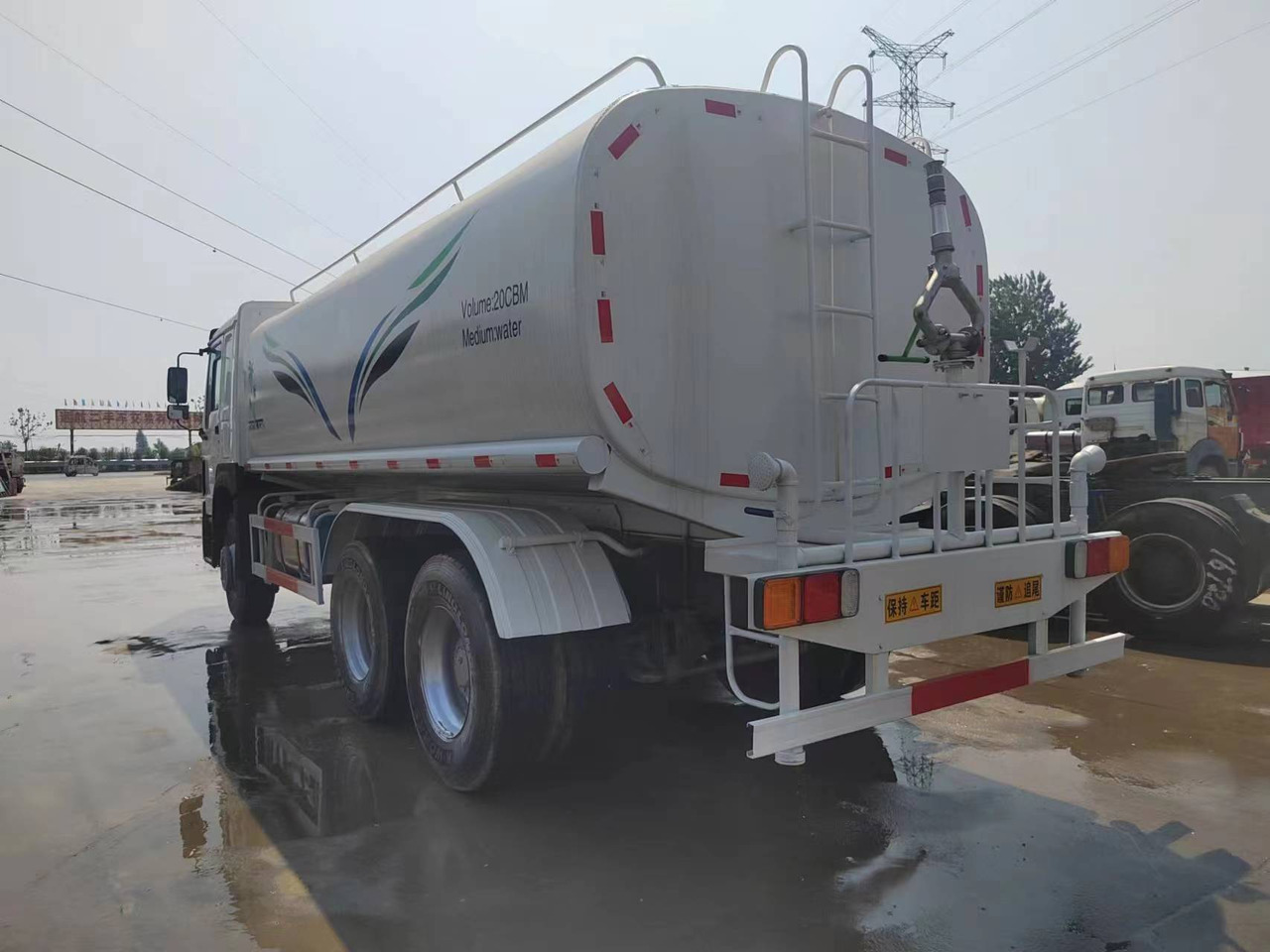 HOWO Water Tanker Click Here for Discount - Kunnallis-/ Erikoisajoneuvot: kuva HOWO Water Tanker Click Here for Discount - Kunnallis-/ Erikoisajoneuvot HOWO Water Tanker Click Here for Discount - Kunnallis-/ Erikoisajoneuvot: kuva HOWO Water Tanker Click Here for Discount - Kunnallis-/ Erikoisajoneuvot