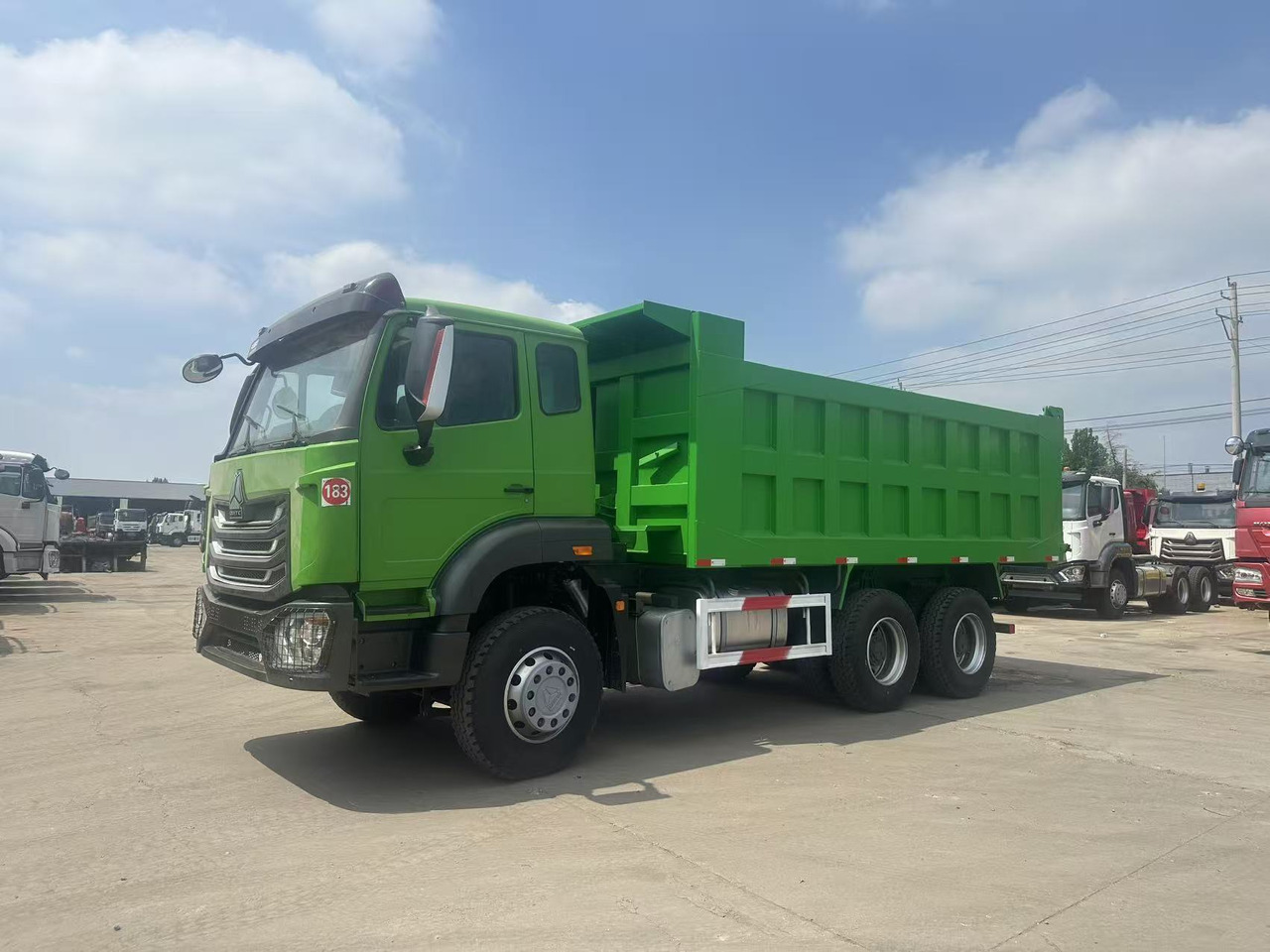 Kippiauto kuorma-auto SINOTRUK HOWO 6x4 Dump Truck Click for Discount: kuva Kippiauto kuorma-auto SINOTRUK HOWO 6x4 Dump Truck Click for Discount