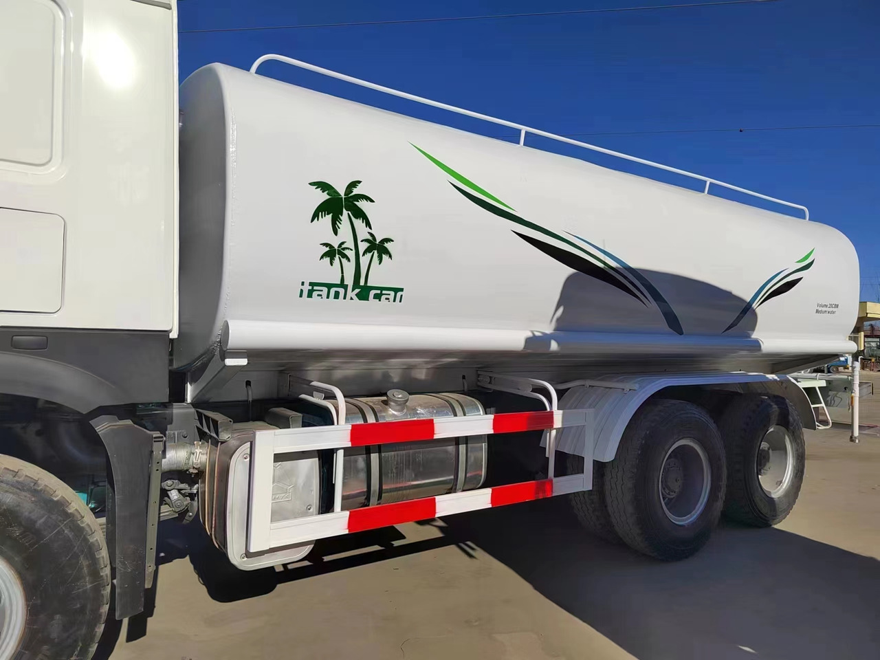 SINOTRUK HOWO WATER TANK CLICK HERE FOR DISCOUNT - Säiliöauto: kuva SINOTRUK HOWO WATER TANK CLICK HERE FOR DISCOUNT - Säiliöauto SINOTRUK HOWO WATER TANK CLICK HERE FOR DISCOUNT - Säiliöauto: kuva SINOTRUK HOWO WATER TANK CLICK HERE FOR DISCOUNT - Säiliöauto