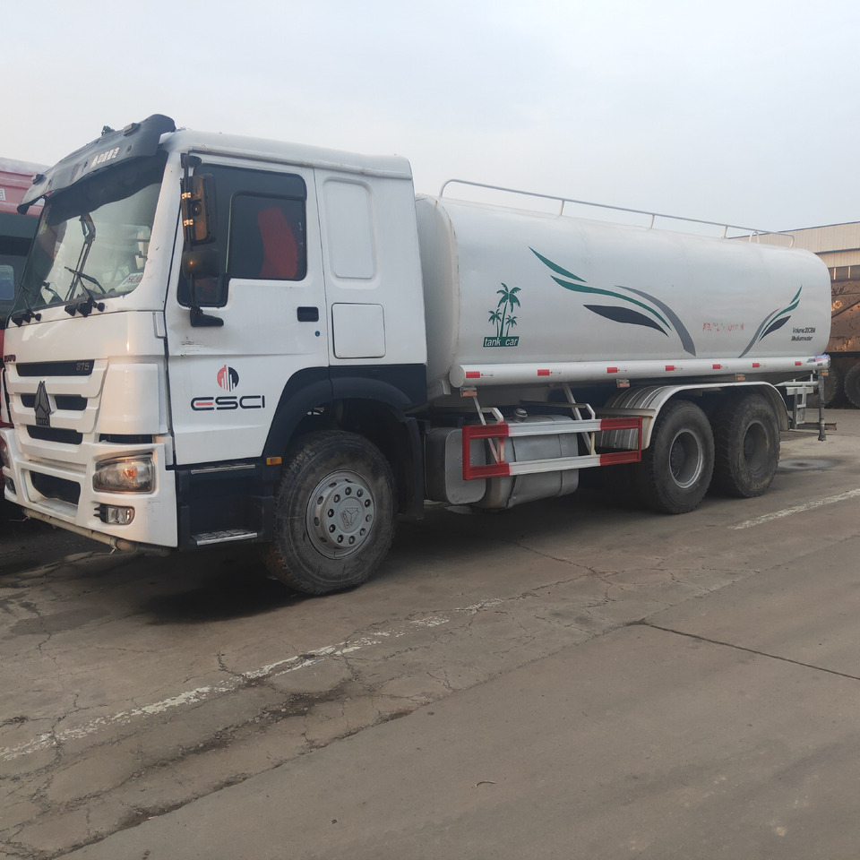 SINOTRUK HOWO WATER TANK CLICK HERE FOR DISCOUNT - Säiliöauto: kuva SINOTRUK HOWO WATER TANK CLICK HERE FOR DISCOUNT - Säiliöauto SINOTRUK HOWO WATER TANK CLICK HERE FOR DISCOUNT - Säiliöauto: kuva SINOTRUK HOWO WATER TANK CLICK HERE FOR DISCOUNT - Säiliöauto