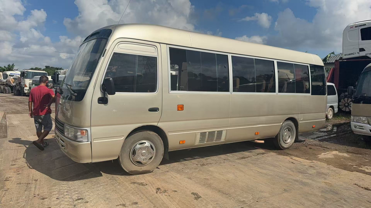 TOYOTA Coach 19 Seats Click Here for Discount - Turistibussi: kuva TOYOTA Coach 19 Seats Click Here for Discount - Turistibussi TOYOTA Coach 19 Seats Click Here for Discount - Turistibussi: kuva TOYOTA Coach 19 Seats Click Here for Discount - Turistibussi