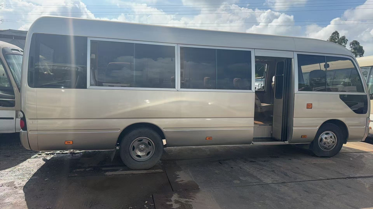 TOYOTA Coach 19 Seats Click Here for Discount - Turistibussi: kuva TOYOTA Coach 19 Seats Click Here for Discount - Turistibussi TOYOTA Coach 19 Seats Click Here for Discount - Turistibussi: kuva TOYOTA Coach 19 Seats Click Here for Discount - Turistibussi