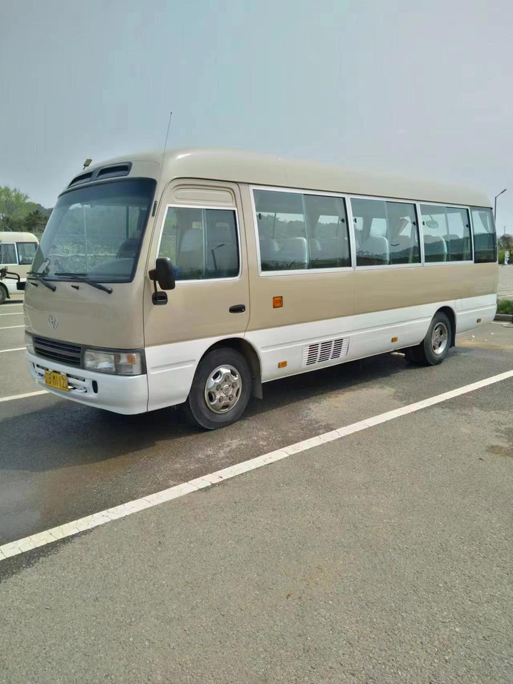 TOYOTA Coach Mini Bus 26 Seats Click Here for Discount - Turistibussi: kuva TOYOTA Coach Mini Bus 26 Seats Click Here for Discount - Turistibussi TOYOTA Coach Mini Bus 26 Seats Click Here for Discount - Turistibussi: kuva TOYOTA Coach Mini Bus 26 Seats Click Here for Discount - Turistibussi