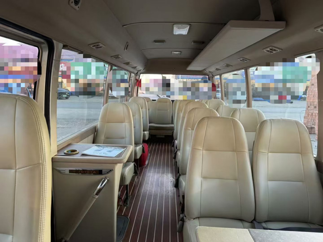 TOYOTA Coaster Bus 22Seats - Turistibussi: kuva TOYOTA Coaster Bus 22Seats - Turistibussi TOYOTA Coaster Bus 22Seats - Turistibussi: kuva TOYOTA Coaster Bus 22Seats - Turistibussi