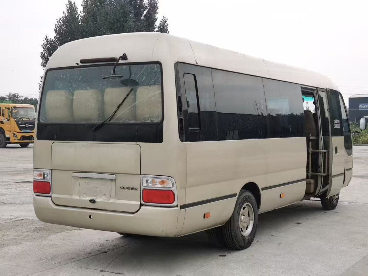 TOYOTA Coaster Mini Bus Good Conditon Automatic Doors Negotiable - Minibussi, Pikkubussi: kuva TOYOTA Coaster Mini Bus Good Conditon Automatic Doors Negotiable - Minibussi, Pikkubussi TOYOTA Coaster Mini Bus Good Conditon Automatic Doors Negotiable - Minibussi, Pikkubussi: kuva TOYOTA Coaster Mini Bus Good Conditon Automatic Doors Negotiable - Minibussi, Pikkubussi