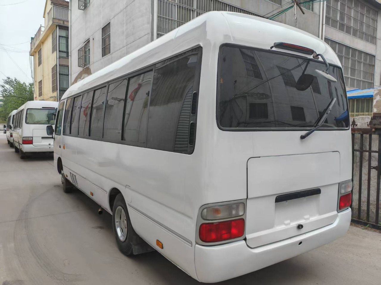 TOYOTA Mini Bus Low Mileage - Turistibussi: kuva TOYOTA Mini Bus Low Mileage - Turistibussi TOYOTA Mini Bus Low Mileage - Turistibussi: kuva TOYOTA Mini Bus Low Mileage - Turistibussi