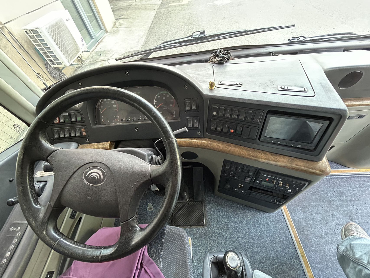 Yutong Coach 56 Seats Click Here for Discount - Turistibussi: kuva Yutong Coach 56 Seats Click Here for Discount - Turistibussi Yutong Coach 56 Seats Click Here for Discount - Turistibussi: kuva Yutong Coach 56 Seats Click Here for Discount - Turistibussi