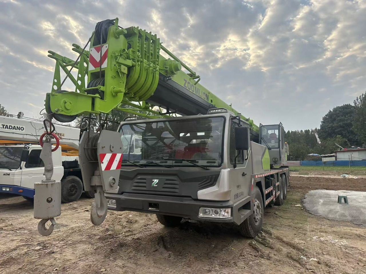ZOOMLION Crane ZTC251V 25Ton - Nosturi: kuva ZOOMLION Crane ZTC251V 25Ton - Nosturi ZOOMLION Crane ZTC251V 25Ton - Nosturi: kuva ZOOMLION Crane ZTC251V 25Ton - Nosturi
