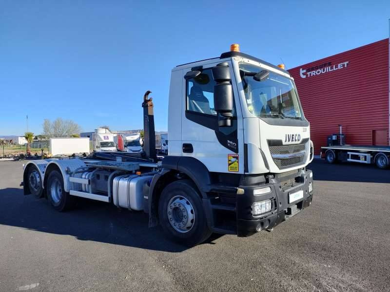 Camion Porteur STRALIS X-WAY AD260 S36 26 TONNES 360 CV AMPLIROLL 6X2 - Koukkulava kuorma-auto: kuva Camion Porteur STRALIS X-WAY AD260 S36 26 TONNES 360 CV AMPLIROLL 6X2 - Koukkulava kuorma-auto Camion Porteur STRALIS X-WAY AD260 S36 26 TONNES 360 CV AMPLIROLL 6X2 - Koukkulava kuorma-auto: kuva Camion Porteur STRALIS X-WAY AD260 S36 26 TONNES 360 CV AMPLIROLL 6X2 - Koukkulava kuorma-auto