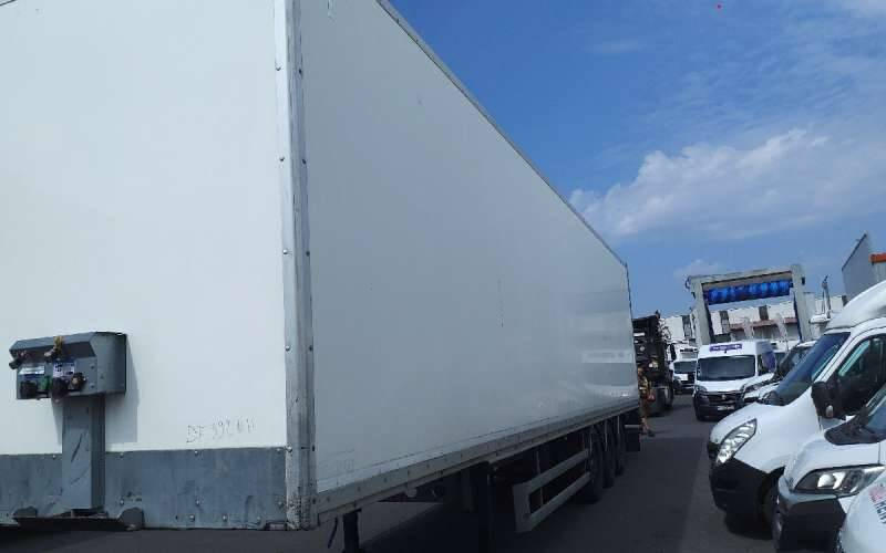 Semi-remorque 3 Essieux 38 TONNES 2 PORTES AR DOUBLE PLANCHER 2M90 - Umpikori puoliperävaunu: kuva Semi-remorque 3 Essieux 38 TONNES 2 PORTES AR DOUBLE PLANCHER 2M90 - Umpikori puoliperävaunu Semi-remorque 3 Essieux 38 TONNES 2 PORTES AR DOUBLE PLANCHER 2M90 - Umpikori puoliperävaunu: kuva Semi-remorque 3 Essieux 38 TONNES 2 PORTES AR DOUBLE PLANCHER 2M90 - Umpikori puoliperävaunu