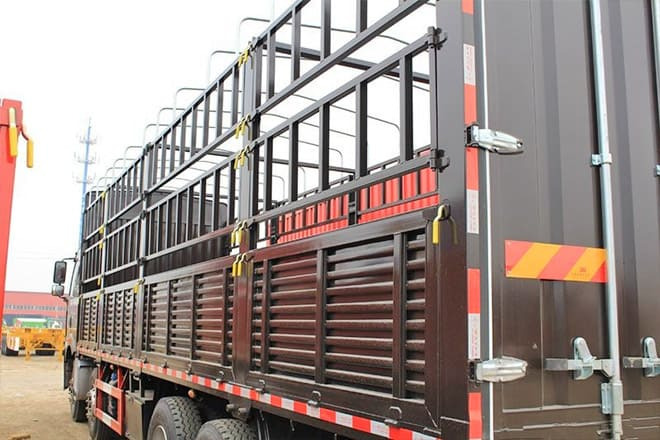 FAW FAW J6P Livestock Truck for Sale in Uganda - Eläinten kuljetus kuorma-auto: kuva FAW FAW J6P Livestock Truck for Sale in Uganda - Eläinten kuljetus kuorma-auto FAW FAW J6P Livestock Truck for Sale in Uganda - Eläinten kuljetus kuorma-auto: kuva FAW FAW J6P Livestock Truck for Sale in Uganda - Eläinten kuljetus kuorma-auto
