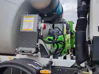 SINOTRUK Concrete Truck for Sale in Mali - Kuorma-auto: kuva SINOTRUK Concrete Truck for Sale in Mali - Kuorma-auto SINOTRUK Concrete Truck for Sale in Mali - Kuorma-auto: kuva SINOTRUK Concrete Truck for Sale in Mali - Kuorma-auto