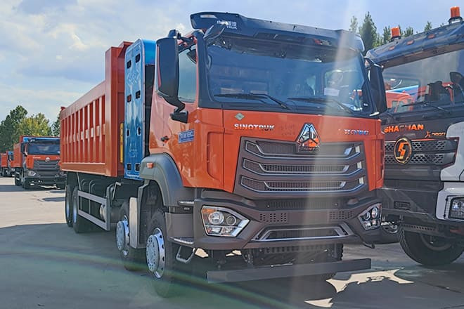 SINOTRUK Sinotruk Howo 8x4 Tipper Trucks for Sale in Ghana - Kippiauto kuorma-auto: kuva SINOTRUK Sinotruk Howo 8x4 Tipper Trucks for Sale in Ghana - Kippiauto kuorma-auto SINOTRUK Sinotruk Howo 8x4 Tipper Trucks for Sale in Ghana - Kippiauto kuorma-auto: kuva SINOTRUK Sinotruk Howo 8x4 Tipper Trucks for Sale in Ghana - Kippiauto kuorma-auto