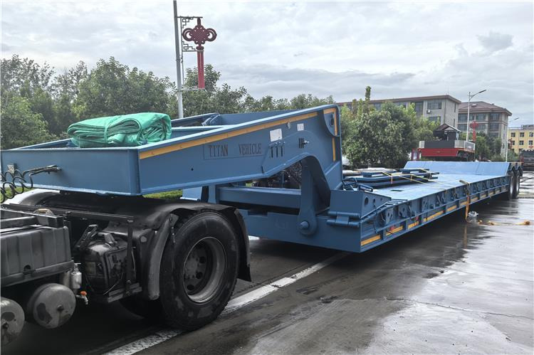 TITAN 2 Axle 80 Ton Detachable Gooseneck Trailer for Sale In Nigeria - Apuvaunu puoliperävaunu: kuva TITAN 2 Axle 80 Ton Detachable Gooseneck Trailer for Sale In Nigeria - Apuvaunu puoliperävaunu TITAN 2 Axle 80 Ton Detachable Gooseneck Trailer for Sale In Nigeria - Apuvaunu puoliperävaunu: kuva TITAN 2 Axle 80 Ton Detachable Gooseneck Trailer for Sale In Nigeria - Apuvaunu puoliperävaunu