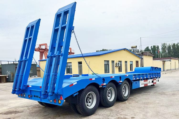TITAN 60 Tons Lowbed Trailer for Sale in Malawi - Apuvaunu puoliperävaunu: kuva TITAN 60 Tons Lowbed Trailer for Sale in Malawi - Apuvaunu puoliperävaunu TITAN 60 Tons Lowbed Trailer for Sale in Malawi - Apuvaunu puoliperävaunu: kuva TITAN 60 Tons Lowbed Trailer for Sale in Malawi - Apuvaunu puoliperävaunu