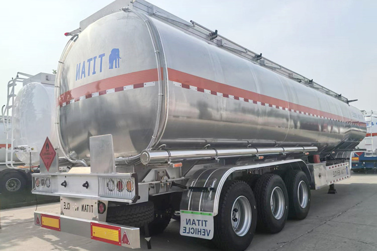 TITAN Aluminum Fuel Tanker Trailer for Sale in Saudi Arabia - Säiliöpuoliperävaunu: kuva TITAN Aluminum Fuel Tanker Trailer for Sale in Saudi Arabia - Säiliöpuoliperävaunu TITAN Aluminum Fuel Tanker Trailer for Sale in Saudi Arabia - Säiliöpuoliperävaunu: kuva TITAN Aluminum Fuel Tanker Trailer for Sale in Saudi Arabia - Säiliöpuoliperävaunu
