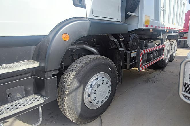TITAN Howo 6x4 10 Wheel Tipper Truck for Sale in Zambia - Kippiauto kuorma-auto: kuva TITAN Howo 6x4 10 Wheel Tipper Truck for Sale in Zambia - Kippiauto kuorma-auto TITAN Howo 6x4 10 Wheel Tipper Truck for Sale in Zambia - Kippiauto kuorma-auto: kuva TITAN Howo 6x4 10 Wheel Tipper Truck for Sale in Zambia - Kippiauto kuorma-auto