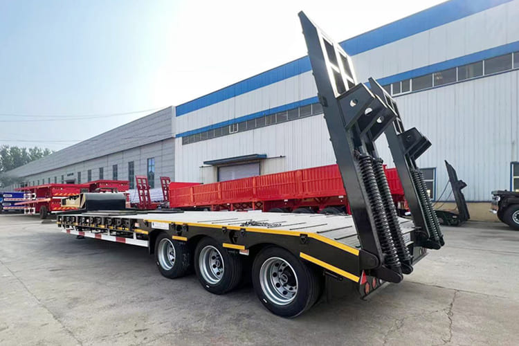 TITAN Low Bed Semi Trailer for Sale in Saudi Arabia - Apuvaunu puoliperävaunu: kuva TITAN Low Bed Semi Trailer for Sale in Saudi Arabia - Apuvaunu puoliperävaunu TITAN Low Bed Semi Trailer for Sale in Saudi Arabia - Apuvaunu puoliperävaunu: kuva TITAN Low Bed Semi Trailer for Sale in Saudi Arabia - Apuvaunu puoliperävaunu