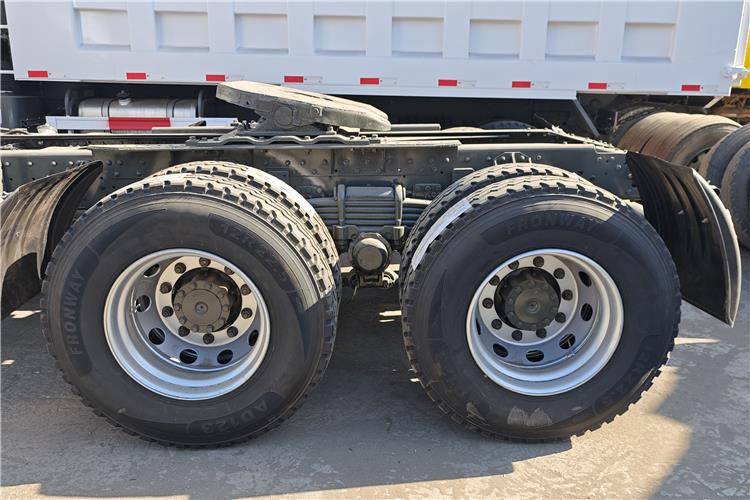 Sinotruk Used Hohan Truck Tractor 10 Wheeler for Sale In Burkina Faso - Vetopöytäauto: kuva Sinotruk Used Hohan Truck Tractor 10 Wheeler for Sale In Burkina Faso - Vetopöytäauto Sinotruk Used Hohan Truck Tractor 10 Wheeler for Sale In Burkina Faso - Vetopöytäauto: kuva Sinotruk Used Hohan Truck Tractor 10 Wheeler for Sale In Burkina Faso - Vetopöytäauto