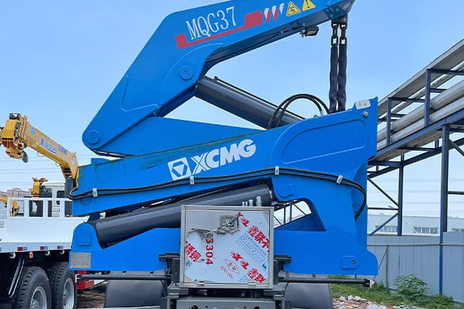 XCMG 37 Ton Side Lifter Truck for Sale in Angola - Konttialus/ Vaihtokuormatilat kuorma-auto: kuva XCMG 37 Ton Side Lifter Truck for Sale in Angola - Konttialus/ Vaihtokuormatilat kuorma-auto XCMG 37 Ton Side Lifter Truck for Sale in Angola - Konttialus/ Vaihtokuormatilat kuorma-auto: kuva XCMG 37 Ton Side Lifter Truck for Sale in Angola - Konttialus/ Vaihtokuormatilat kuorma-auto